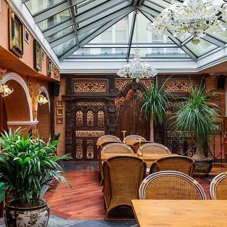 Hotel U Zlateho Stromu Prague By Bhg-3